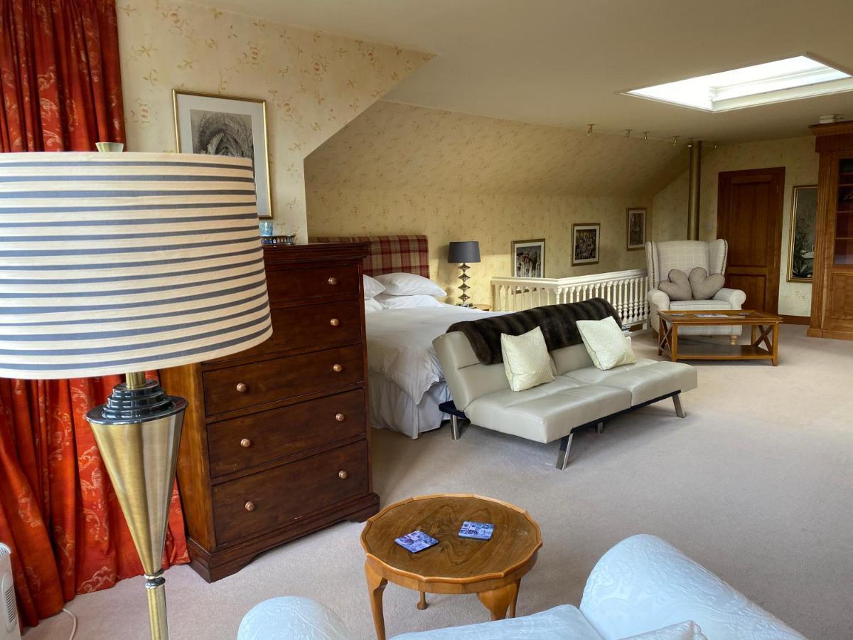 Claremont House Couette-café