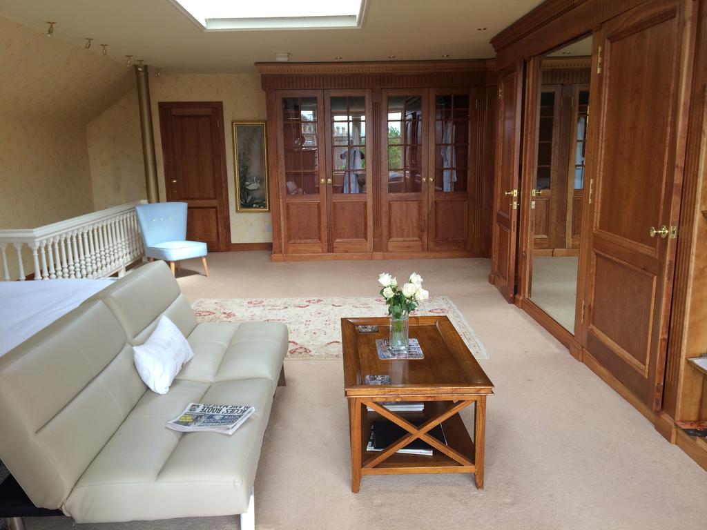 Claremont House Couette-café 5*